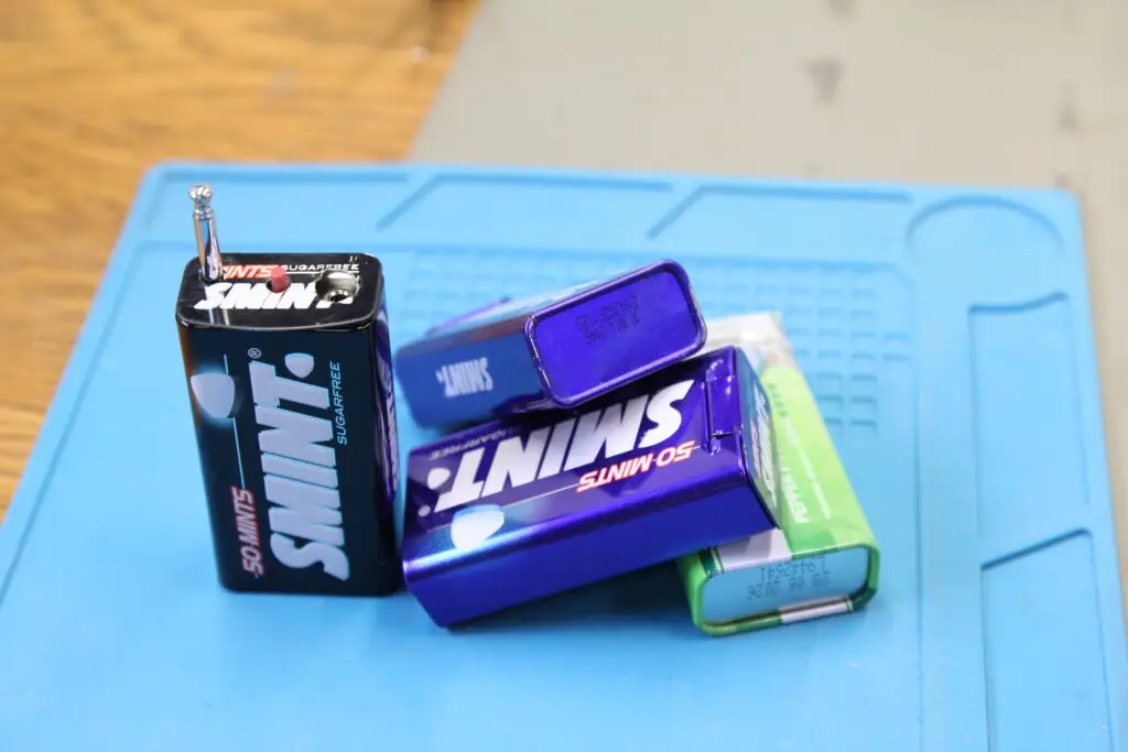 Arduino Nano inside a mint tin radio