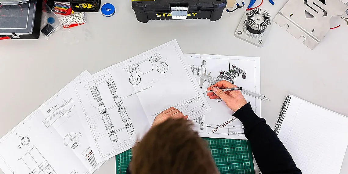 The Engineering Behind the 'Fidget-Controlled' Robots – fidget robots