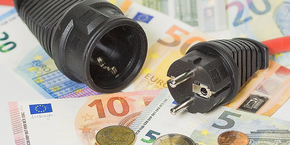 Gemini-3-Pro: A Performance Milestone, But at What Cost? – LLM collaboration