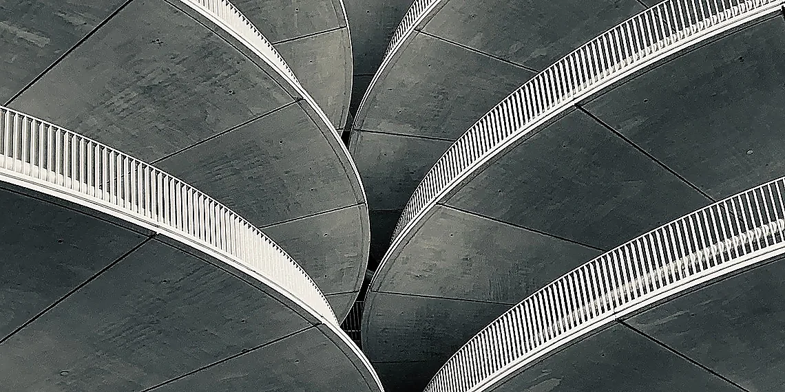 The Power of Super-Structures – causal discovery